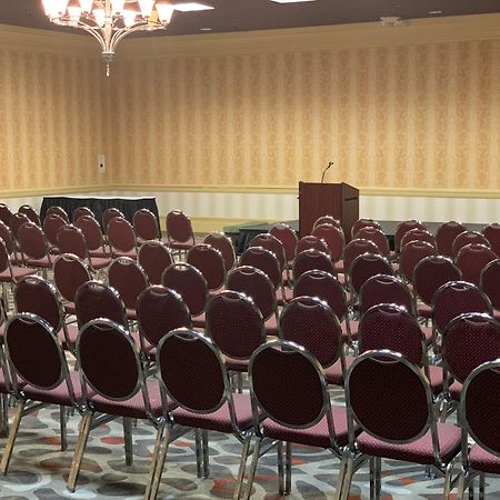 Clarion Hotel & Suites Conference Center Memphis Airport Екстер'єр фото